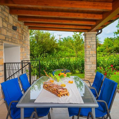Holiday Apartment Ariella Krizanici Ngoại thất bức ảnh