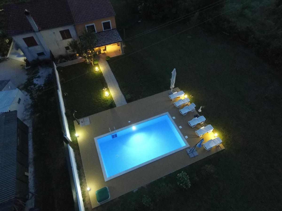 Holiday Apartment Ariella Krizanici Ngoại thất bức ảnh