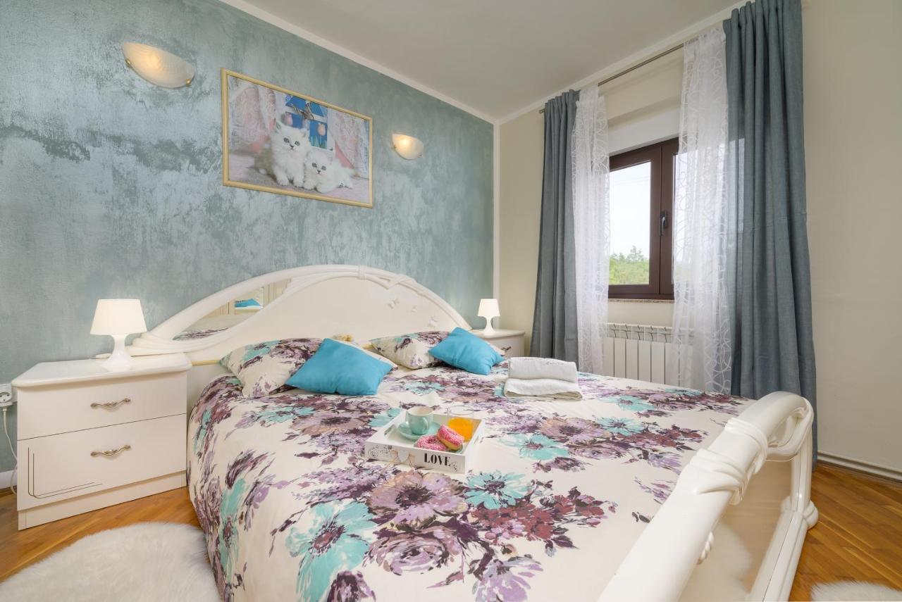 Holiday Apartment Ariella Krizanici Ngoại thất bức ảnh