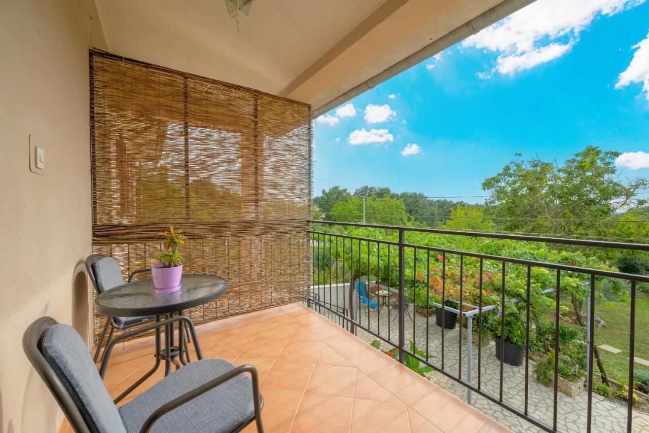 Holiday Apartment Ariella Krizanici Ngoại thất bức ảnh