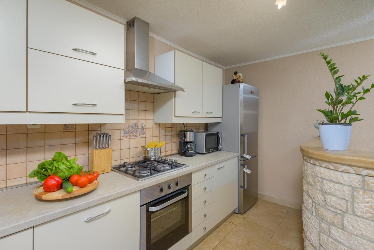 Holiday Apartment Ariella Krizanici Ngoại thất bức ảnh