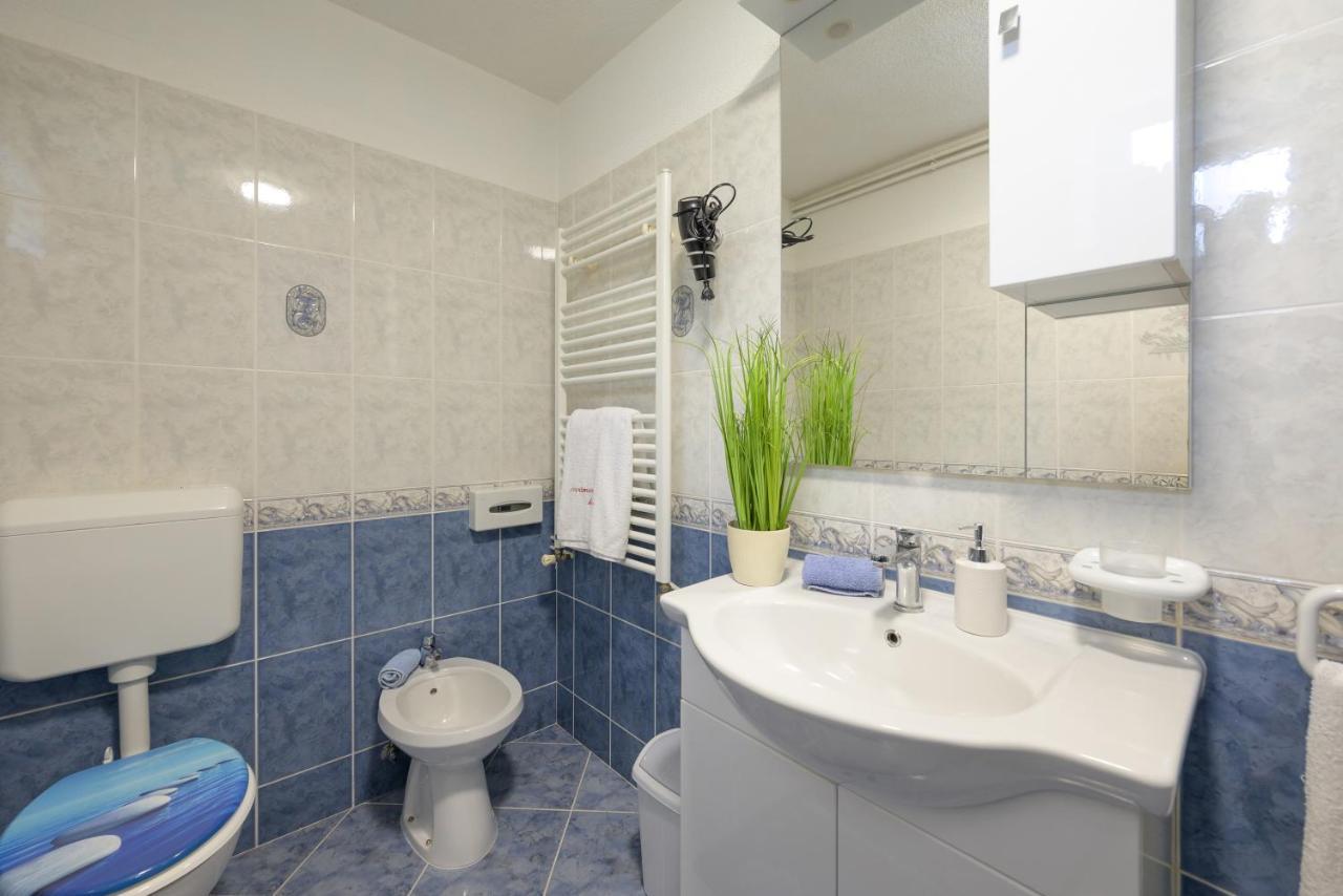 Holiday Apartment Ariella Krizanici Ngoại thất bức ảnh