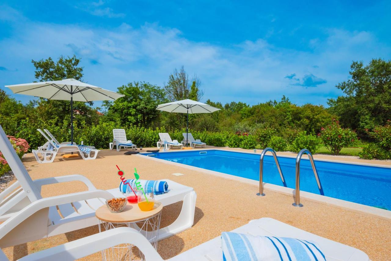 Holiday Apartment Ariella Krizanici Ngoại thất bức ảnh