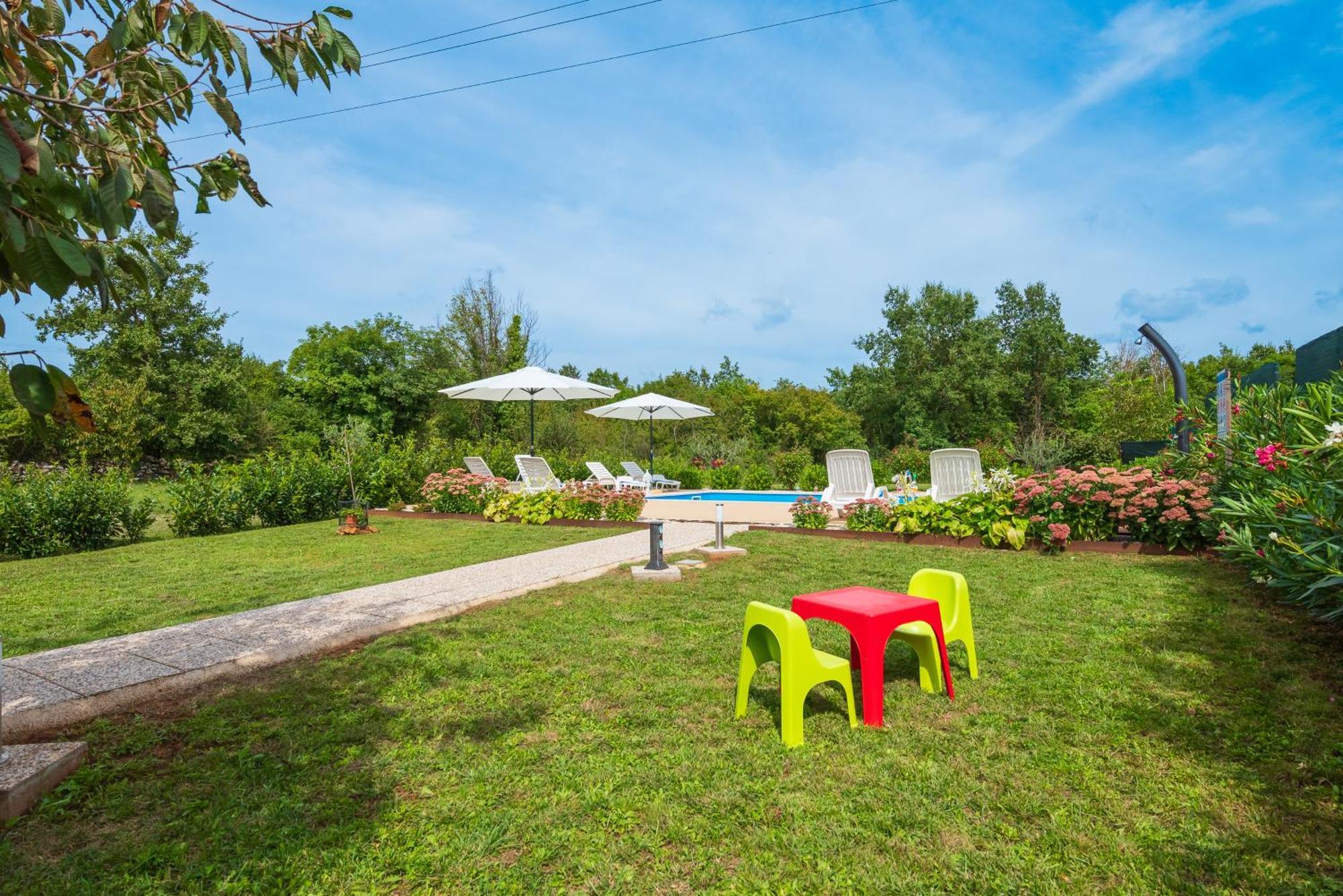 Holiday Apartment Ariella Krizanici Ngoại thất bức ảnh